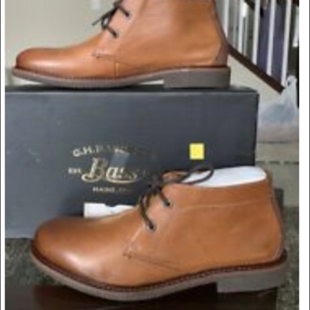 NWT G.H Bass &Co Men’s Bennett Chukkas Size 9.5M